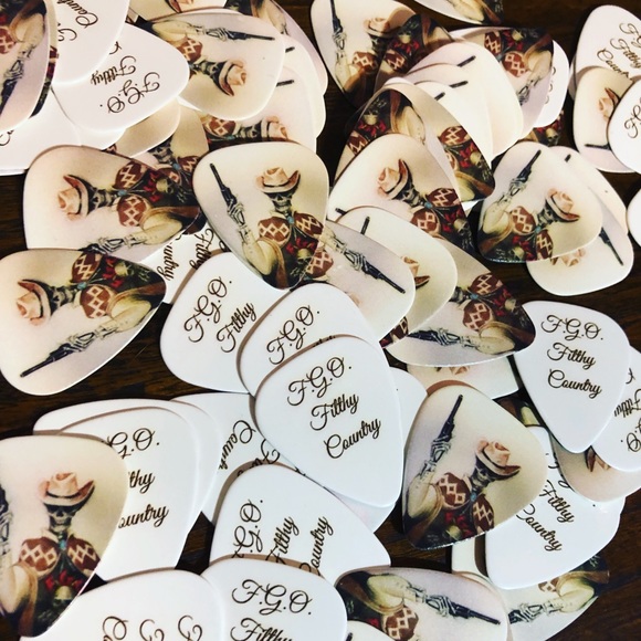 Meet your Posher, Troi - Picture 6 of 8